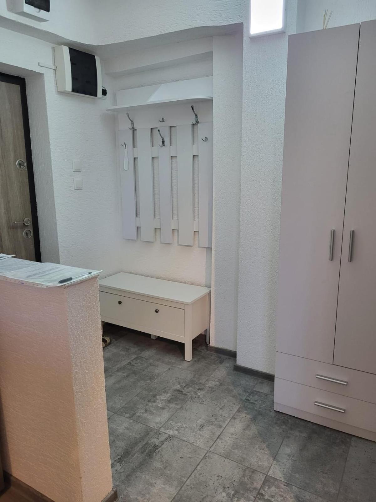 Mona Central Apartment Хунедоара Экстерьер фото